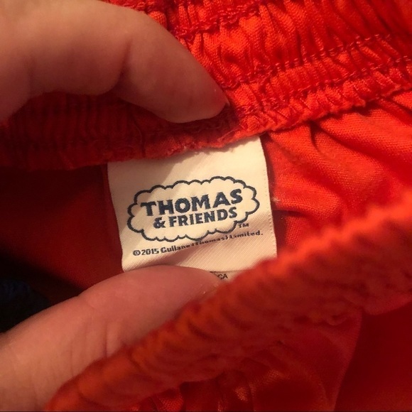 3 Pairs of Shorts, Carters & Thomas the Train - Picture 3 of 11